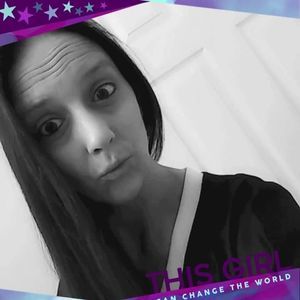 Meet your Posher, Dayna